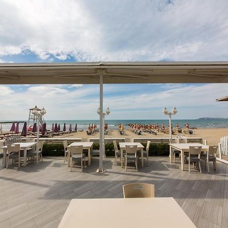 Expert Hotel Голем Екстер'єр фото